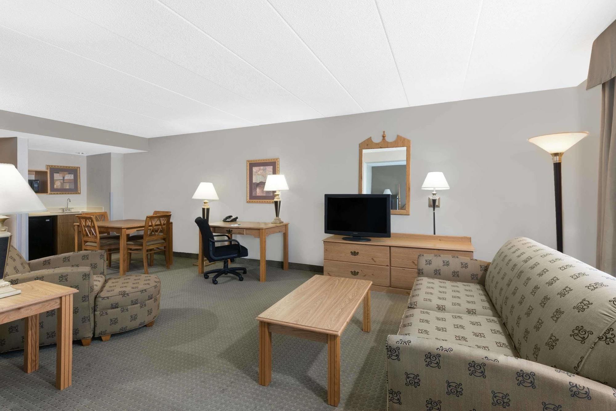 Wingate By Wyndham Mechanicsburg Buitenkant foto